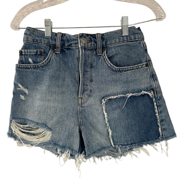 BDG Urban Outfitters Denim Shorts PAX High Waist Distressed Sz 27 Raw Edges - Picture 1 of 8